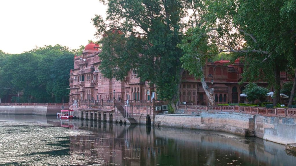 Gajner Palace and Lake