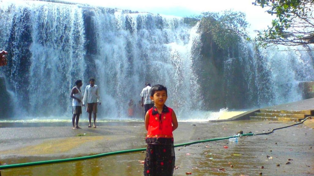 Thirparappu Falls