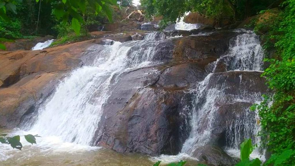 Aruvikkuzhi Waterfalls