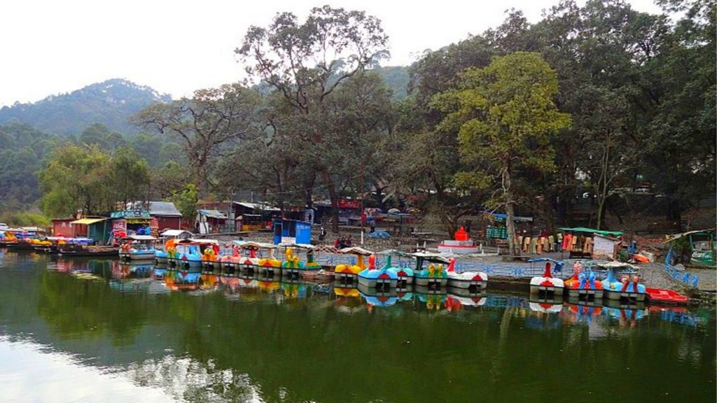 Boating in Sattal