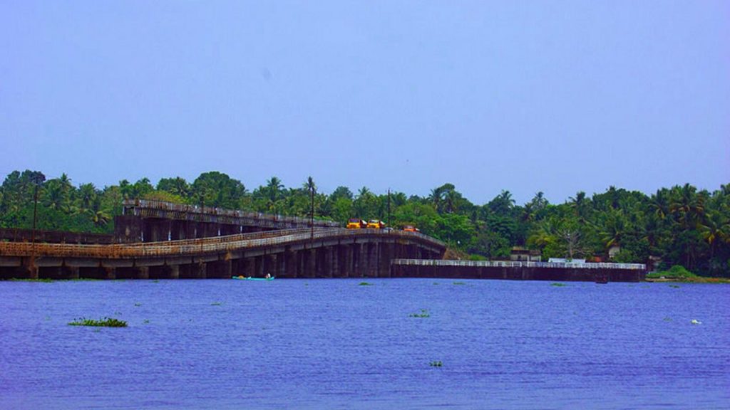 Thanneermukkom Bund