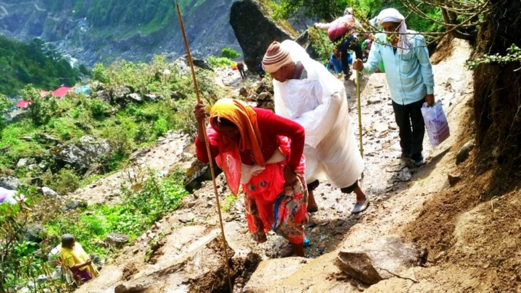 Trekking in Kedarnath